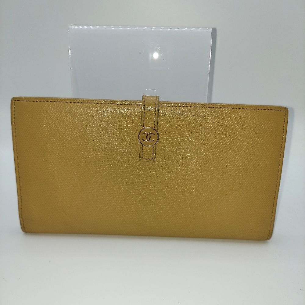 Chanel Caviar Leather Long Wallet Carmel, Beige.